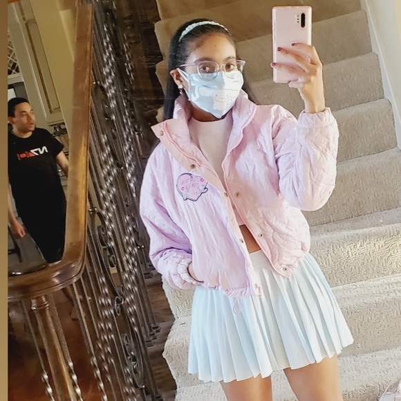 Meet your Posher, Chloe - Picture 2 of 3